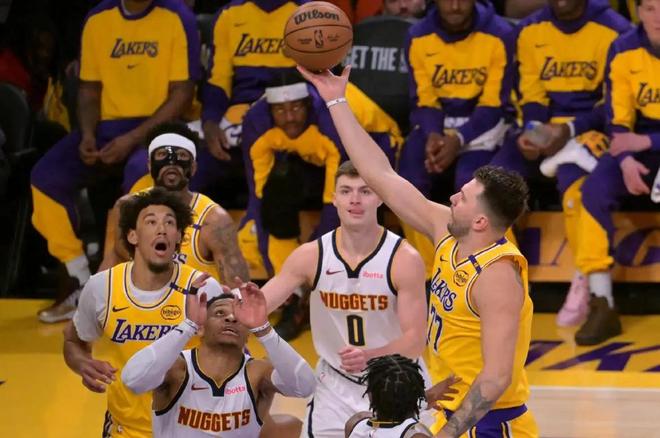 滴滴看球-RS直播看球网站